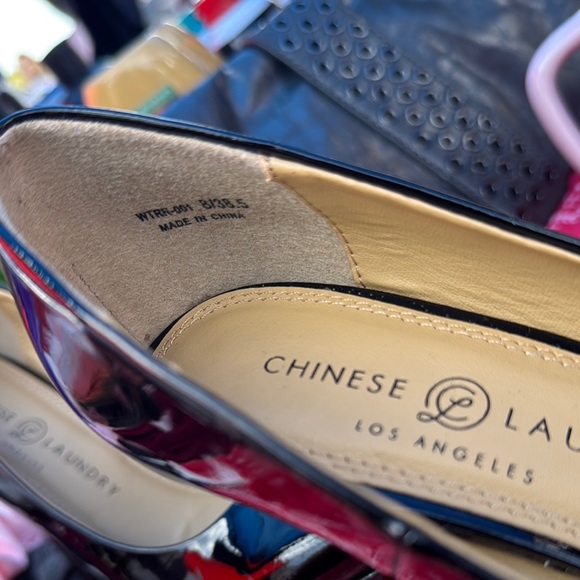 Chinese Laundry Black High Heeled Pumps - Picture 7 of 7